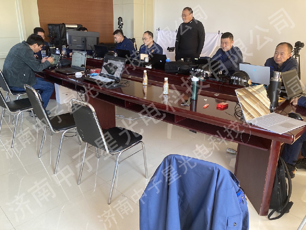 消防大隊(duì)培訓(xùn)-便攜式X光機(jī)